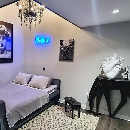 Bobo'S Luxury Apartment Boedapest Buitenkant foto