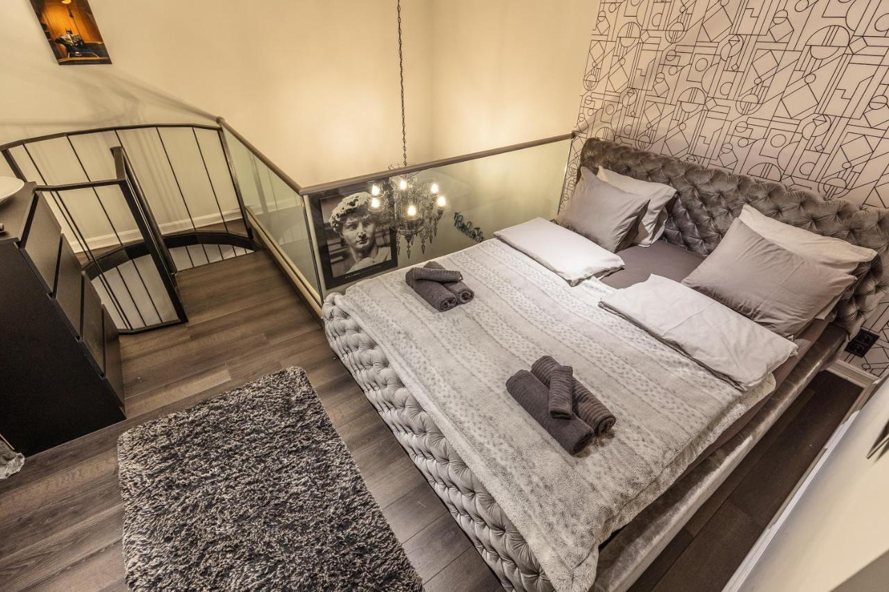 Bobo'S Luxury Apartment Boedapest Buitenkant foto
